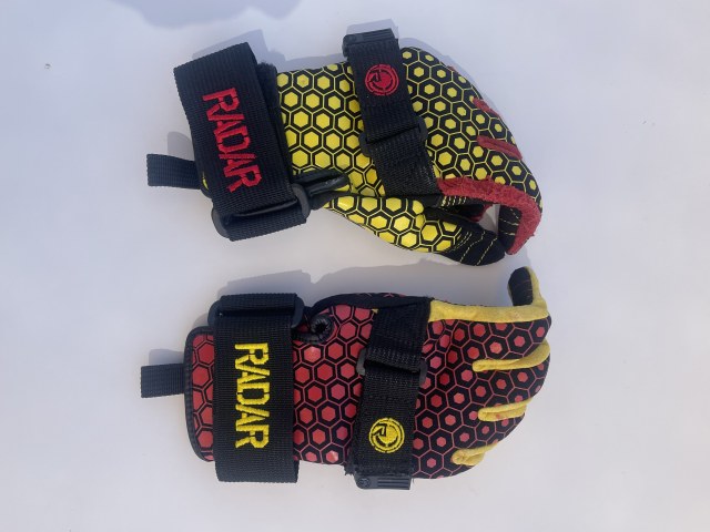 2020 Gloves by Radar