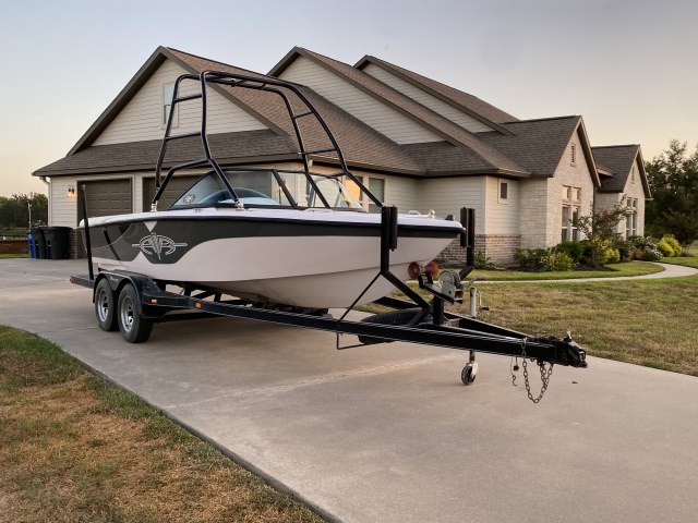 2000 Sport/Air Nautique by Correct Craft