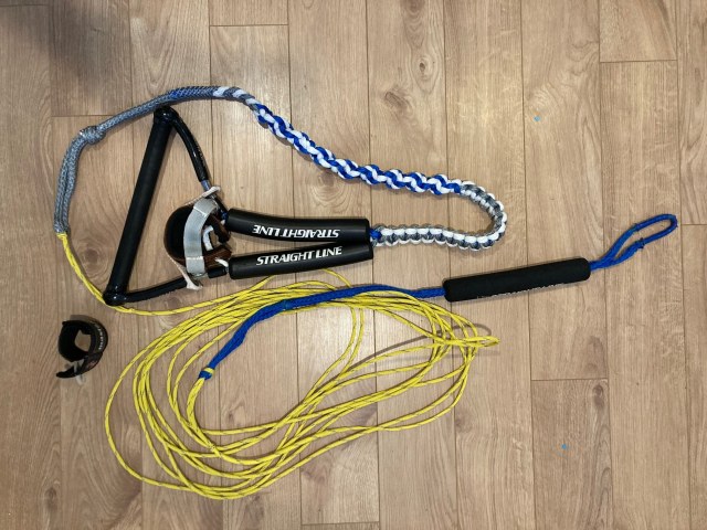 2004 Trick ski handle and rope by Straightline