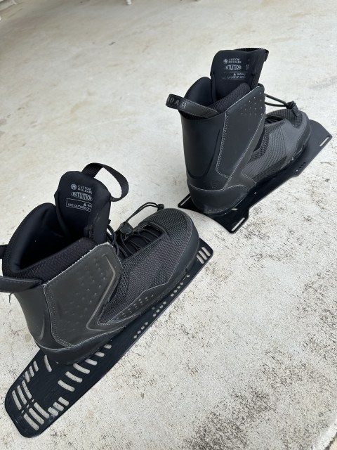 2023 Pulse Boots by Radar