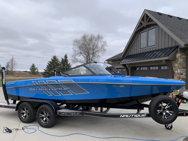 2023 200 by Nautique