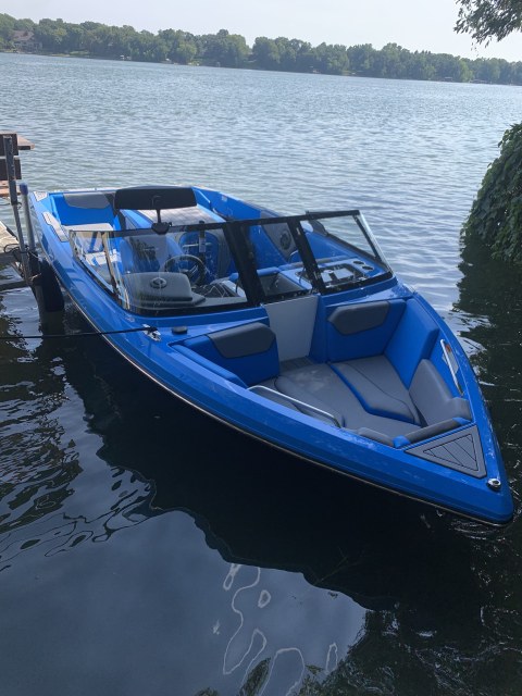 2023 200 by Nautique