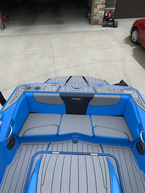2023 200 by Nautique