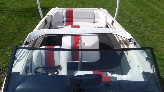 1989 Ski Nautique by Correct Craft