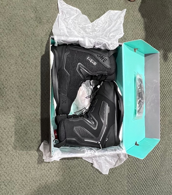2021 One boots by Ronix