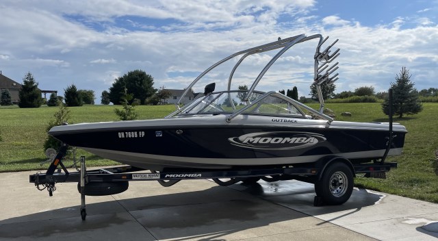 2005 Outback by Moomba