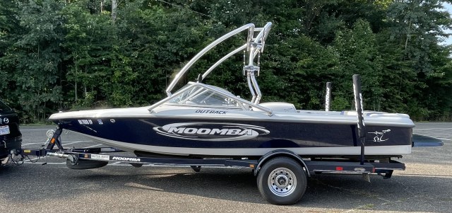 2005 Outback by Moomba