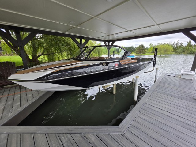 2019 Ski Nautique by Correct Craft