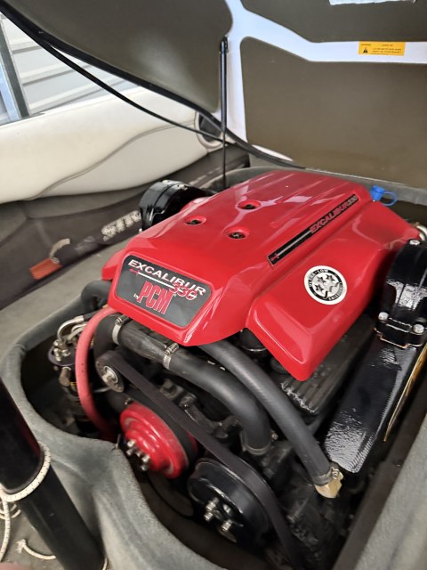 2004 Ski Nautique 196 by Correct Craft