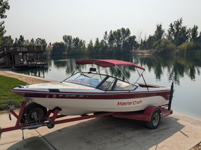 1988 Prostar 190 by Mastercraft