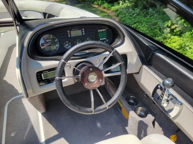 2014 Response TXI by Malibu