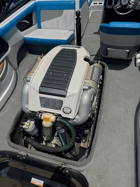 2012 200 Team by Nautique