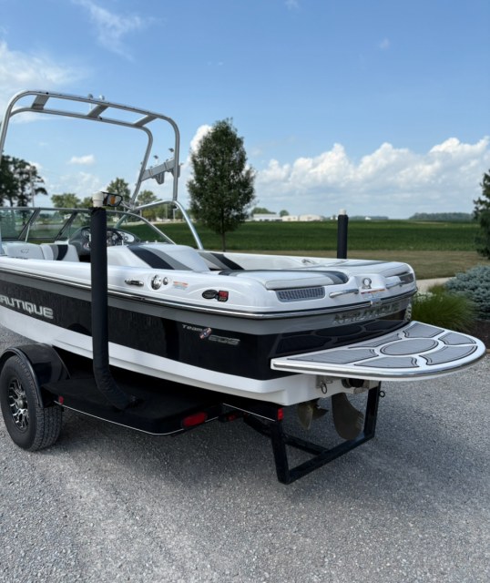 2008 Ski Nautique/Air Nautique by Correct craft