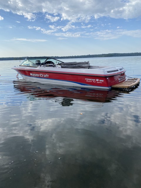 1994 Prostar 190 by Mastercraft