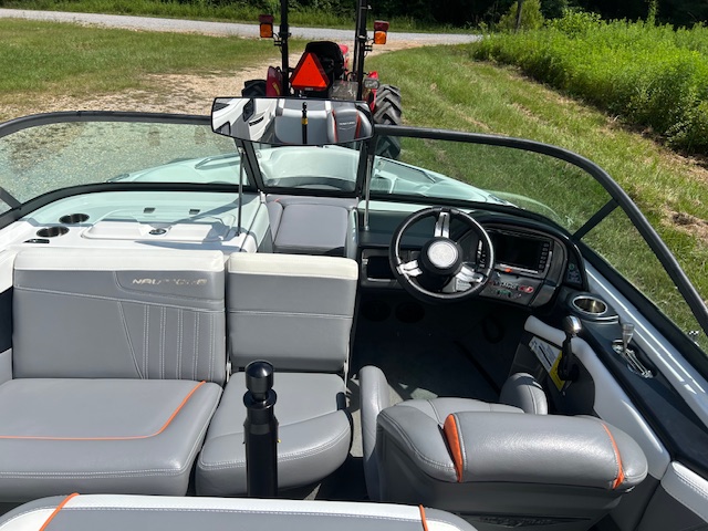 2016 Ski Nautique 200 Open Bow by Nautique Boat Company