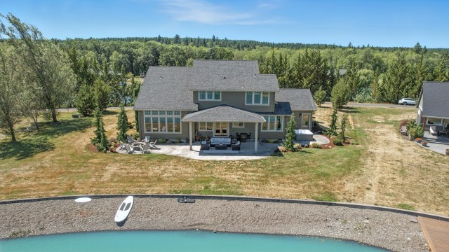 2016 Custom Home by Winlock Waters