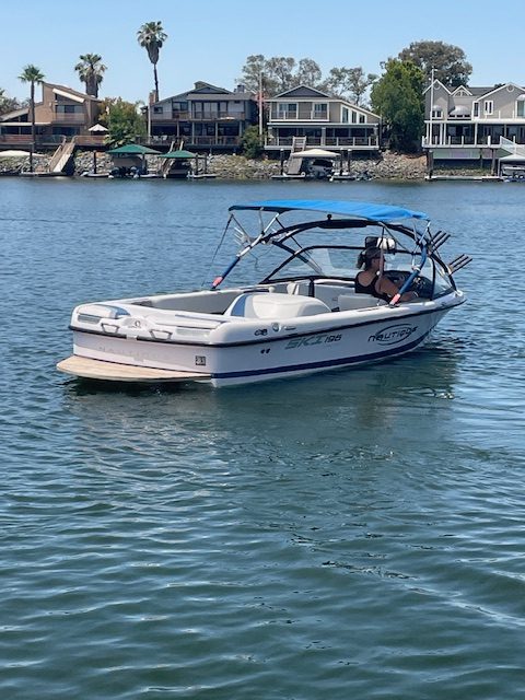 2003 SKI 196 by Correct Craft