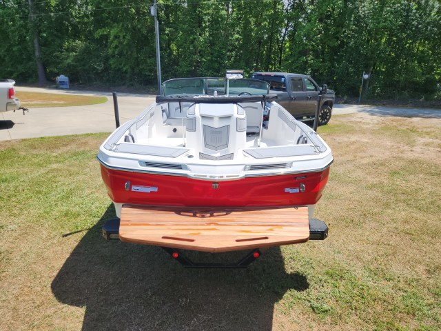 2024 MasterCraft ProStar, photo 2 of 3
