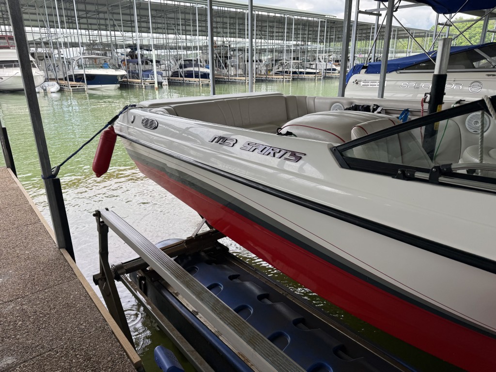 2001 MB Sports 22 WaterSki Boat, photo 5 of 7