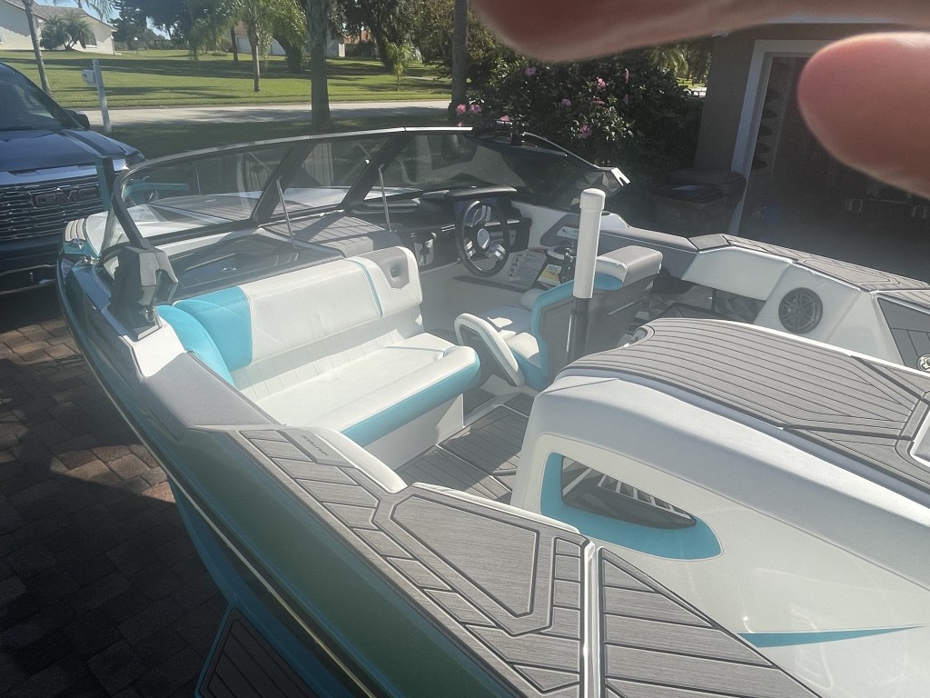 2023 Nautique SKI NAUTIQUE, photo 2 of 8