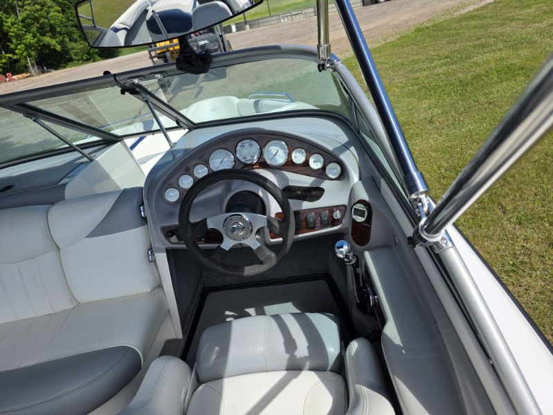2002 MasterCraft 197 Prostar, photo 5 of 7
