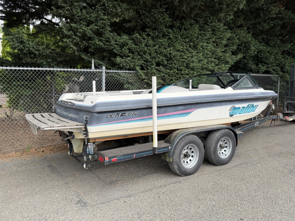 1996 Echelon by Malibu