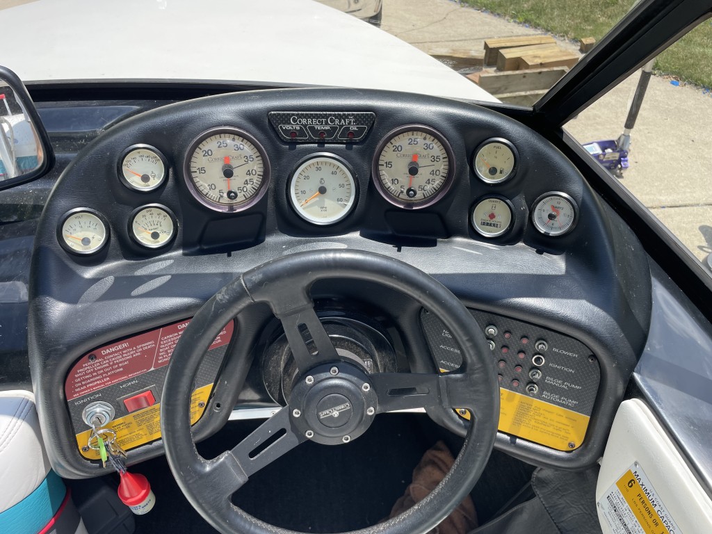 1990 Ski Nautique by Correct Craft