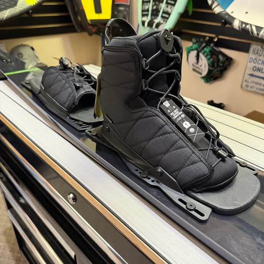 2026 Senate Alloy by Radar Skis
