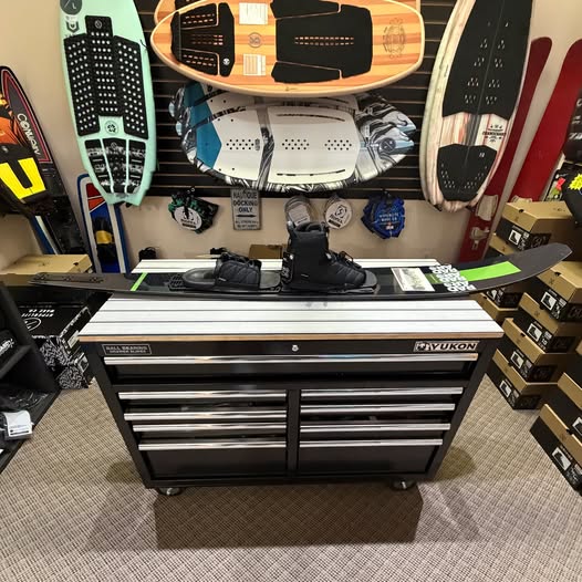 2026 Senate Alloy by Radar Skis