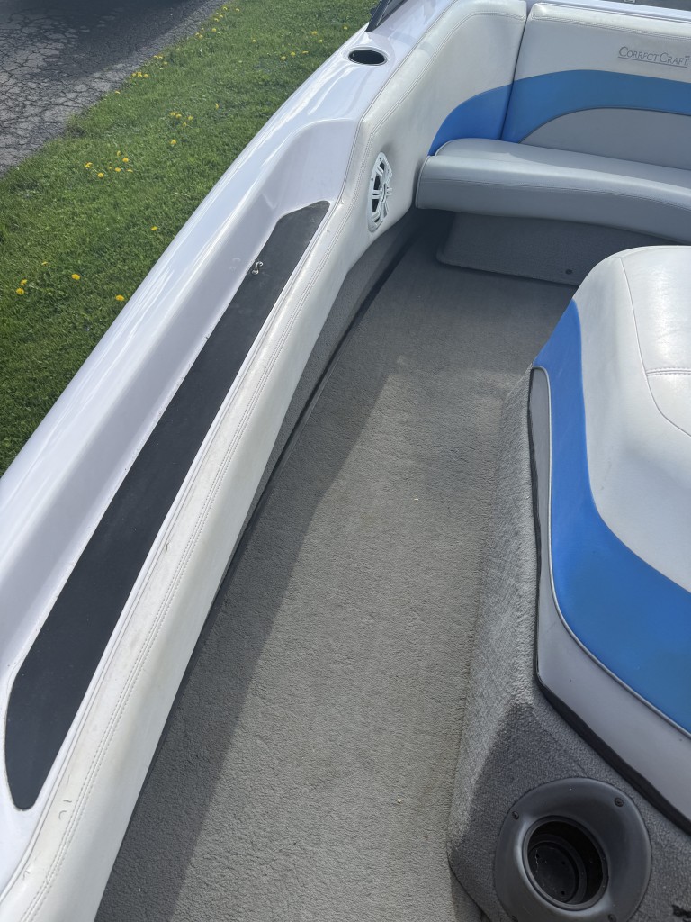 1999 Ski Nautique by Correct Craft
