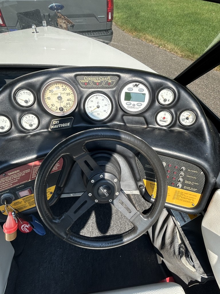 1991 Ski Nautique by Correct Craft