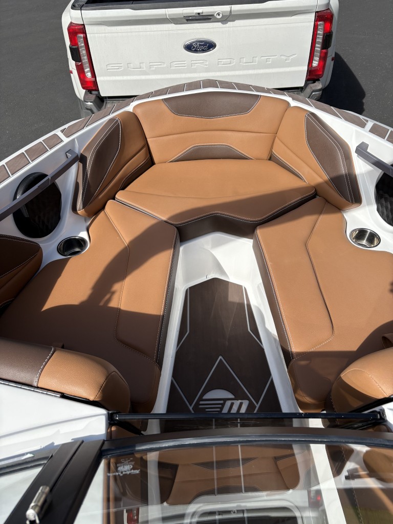 2026 Malibu Response TXi, photo 5 of 9