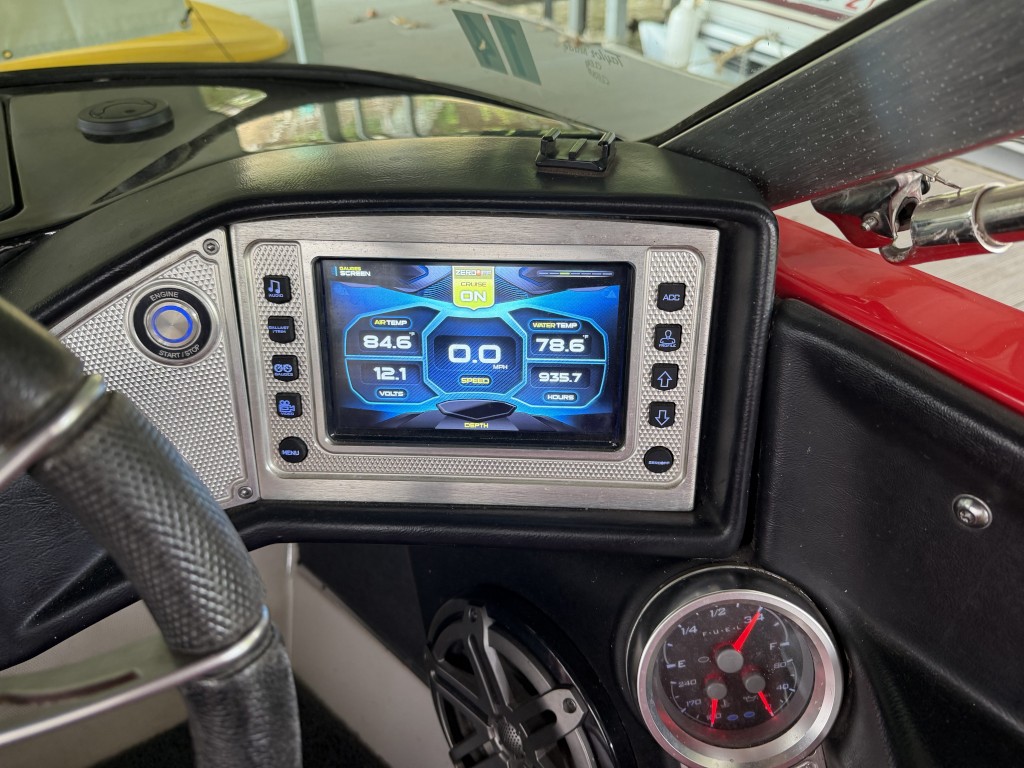 2015 MasterCraft ProStar, photo 3 of 9