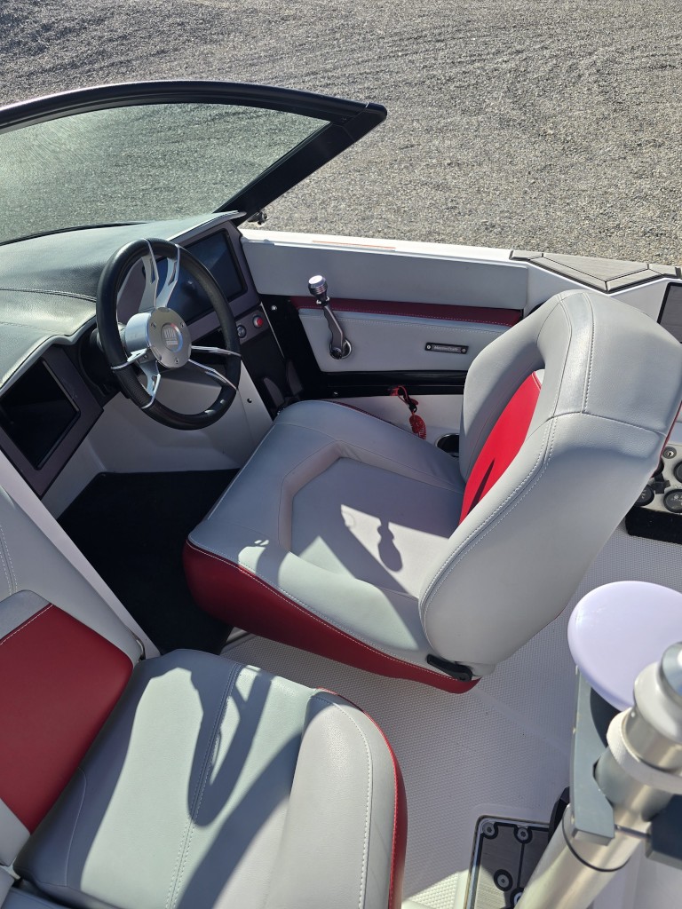 2023 MasterCraft ProStar 6.2, photo 4 of 9