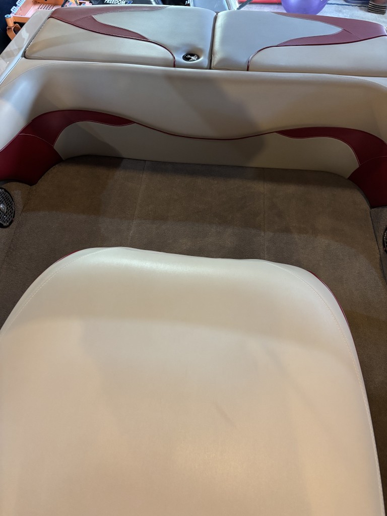 2016 Malibu Response LXR, photo 6 of 9